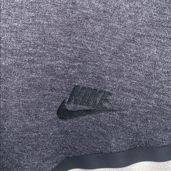 Nike Tech Fleece Jacket Full Zip - Picture 3 of 4